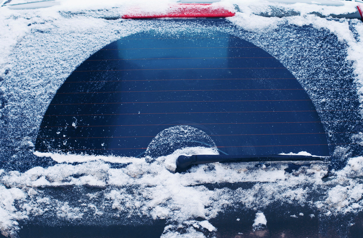 Tips to Stop Ice From Building up on Your Windshield and Windows